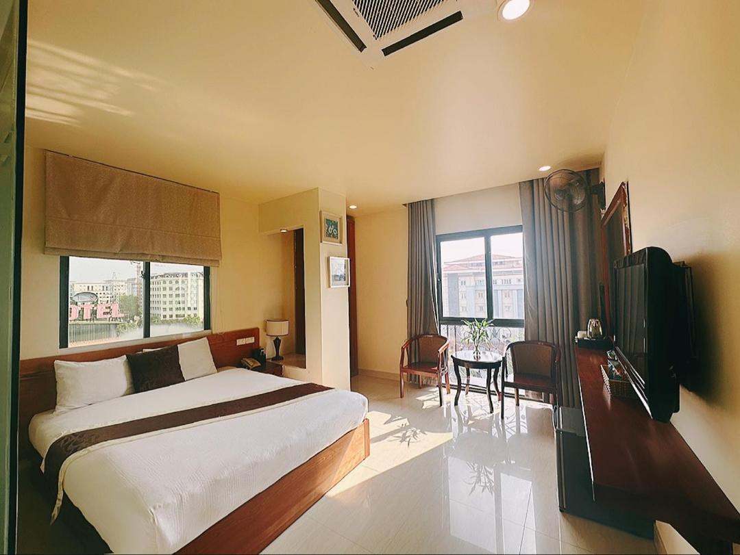 Hanoi B Hotel & Travel - 5 Mins Hoan Kiem Lake Extérieur photo